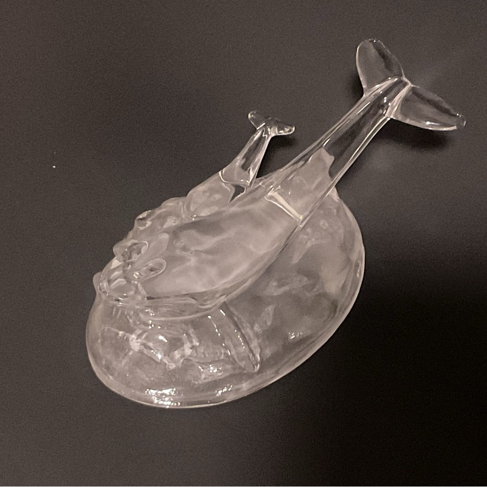 Vintage Crystal Art Glass Whale Calf Baby Figure Cristal D'Arques Small Statue - Picture 4 of 8